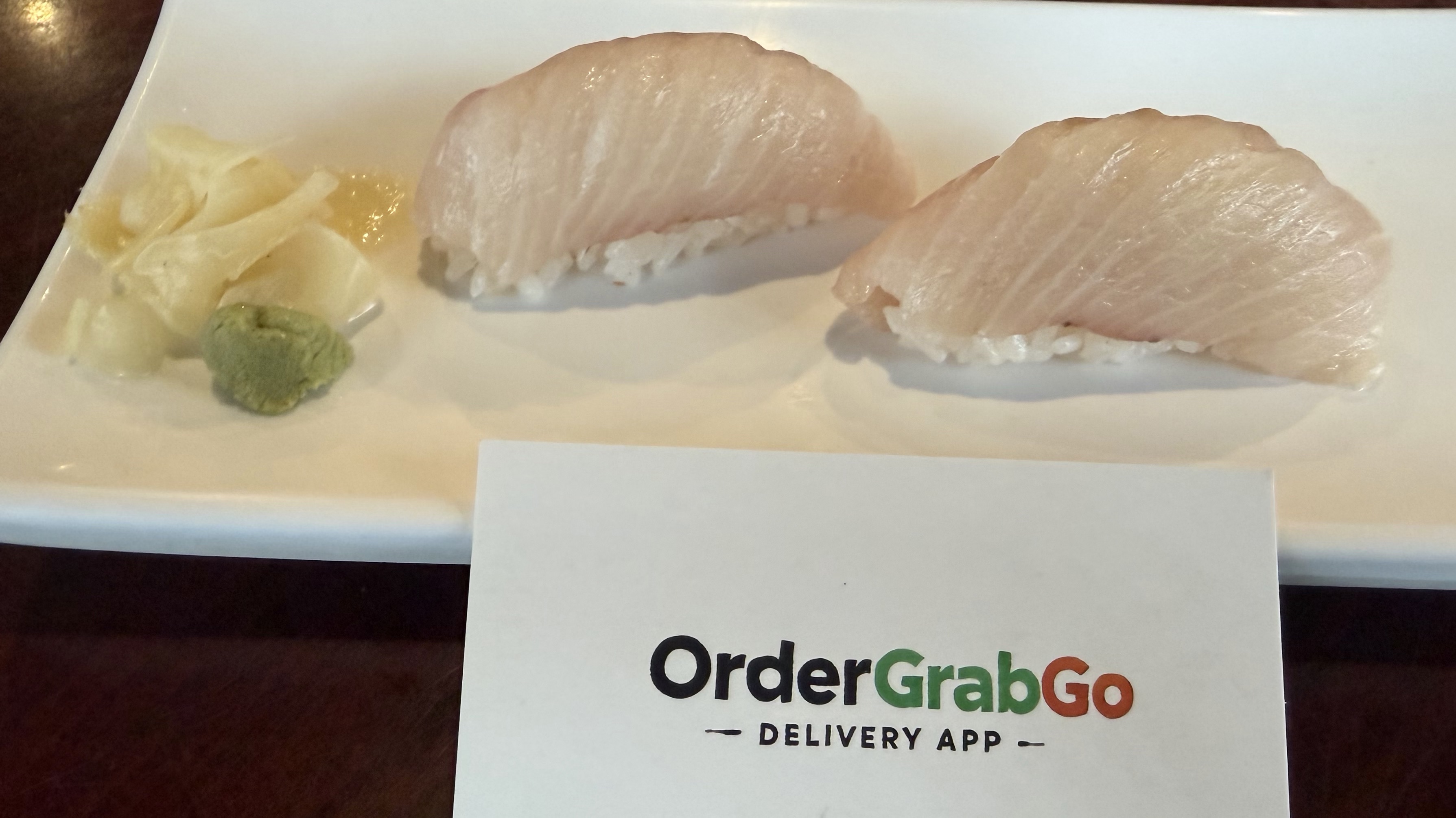 Yellowtail Sushi / Sashimi