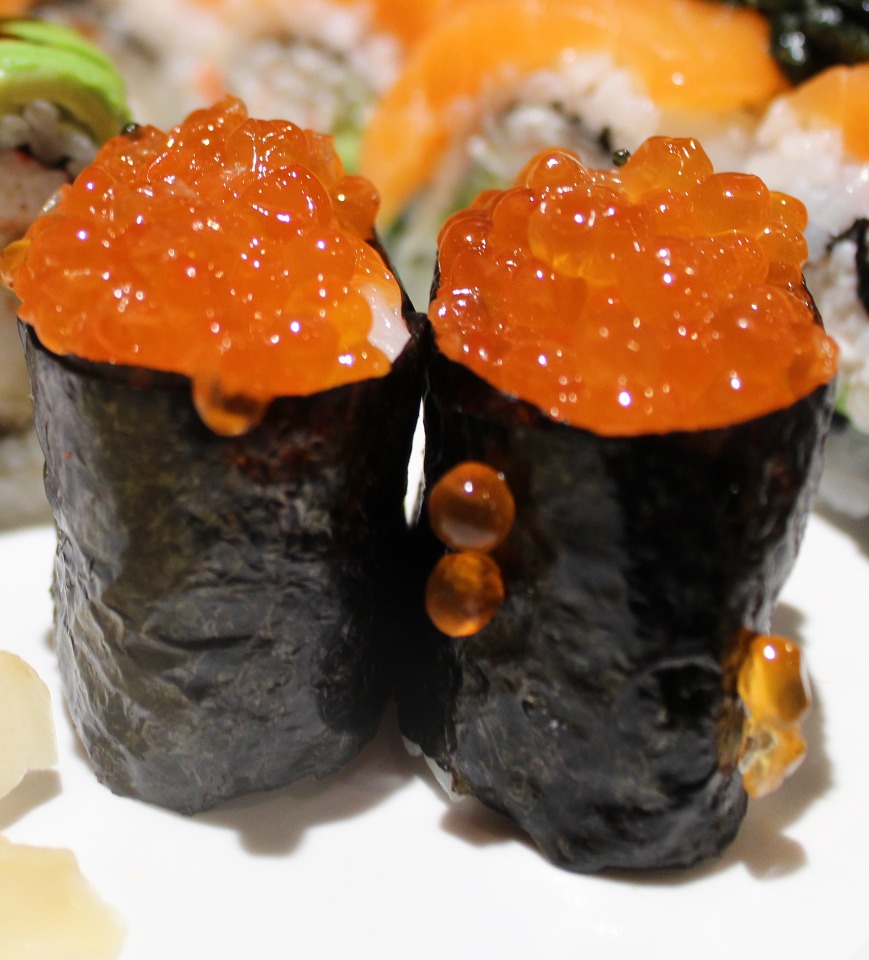 Salmon Roe Sushi / Sashimi